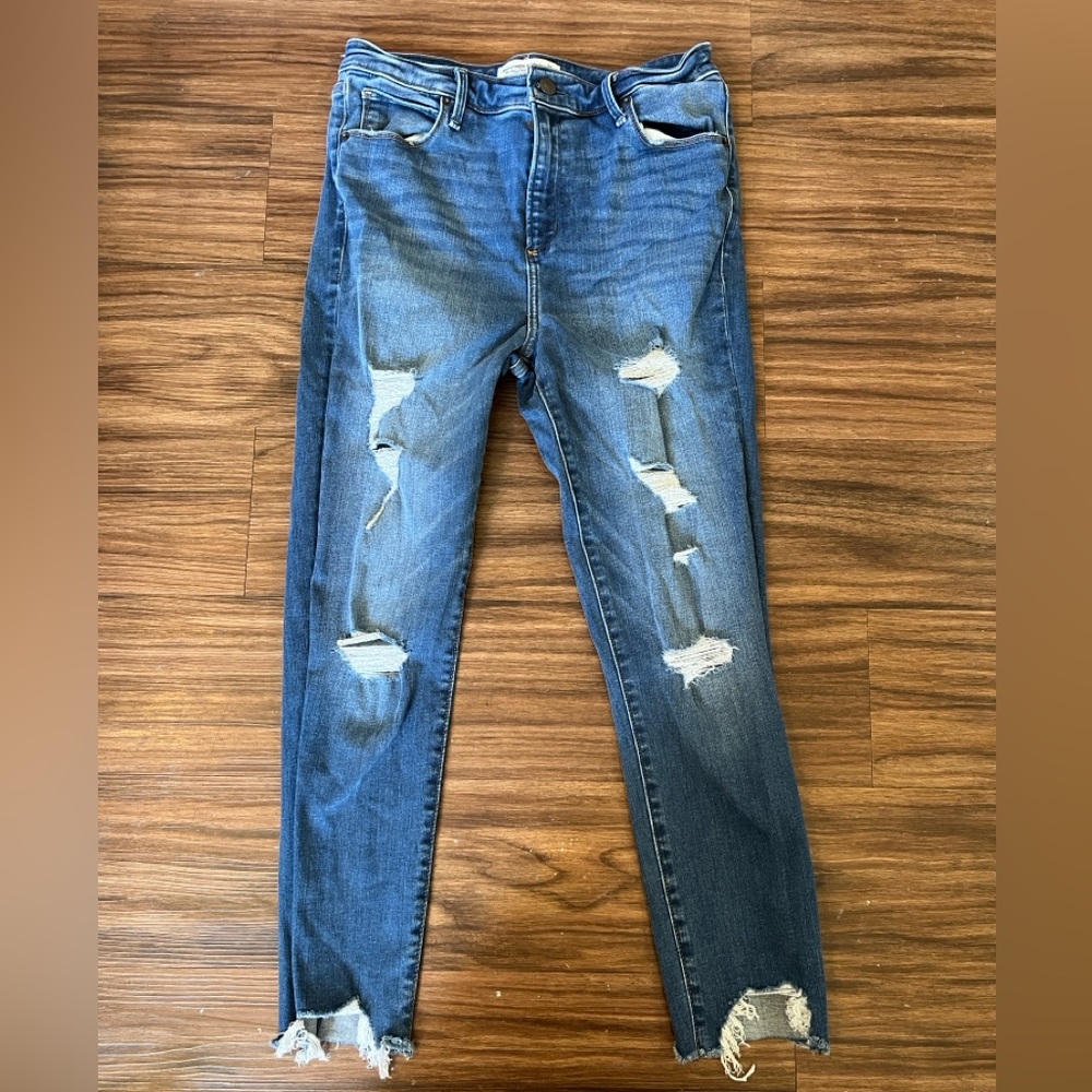 Women’s Abercrombie & Fitch High Rise Super Skinny Ankle Jeans- Size 29/ 8 S